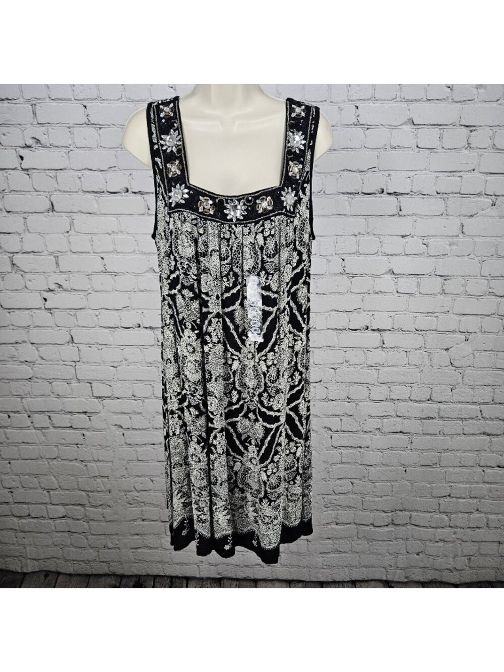 NWD Forbidden Black White Floral Beaded Sequin Accents Boho Midi Dress Large L